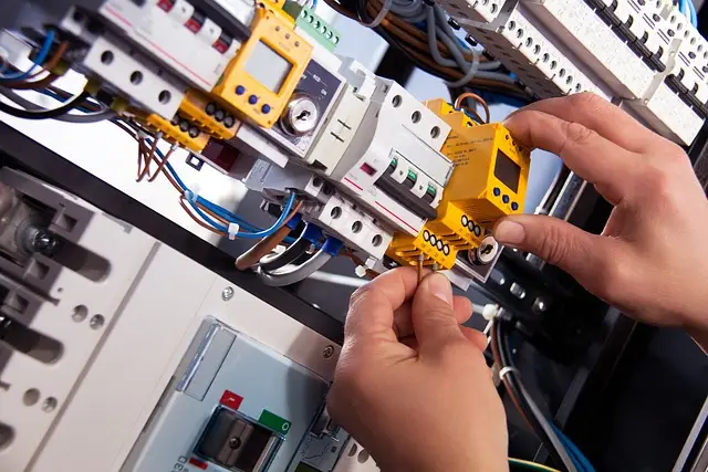 Serviços de manutenção e instalações elétricas